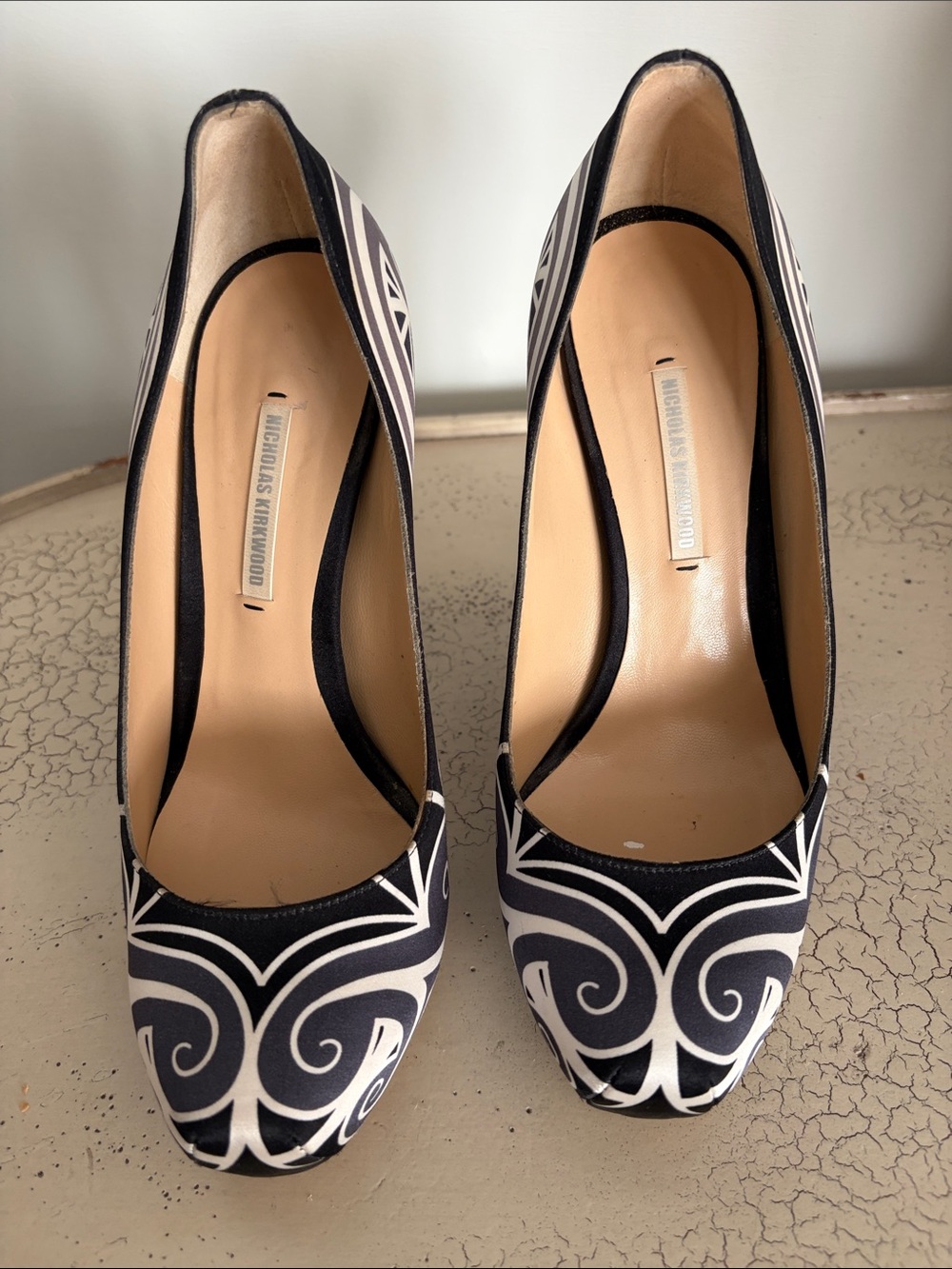 Nicholas Kirkwood Black and White Swirl Pattern Pumps